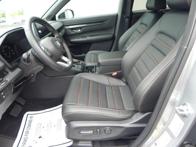 Photo of 2025 Solar Silver Metallic Honda CR-V Hybrid