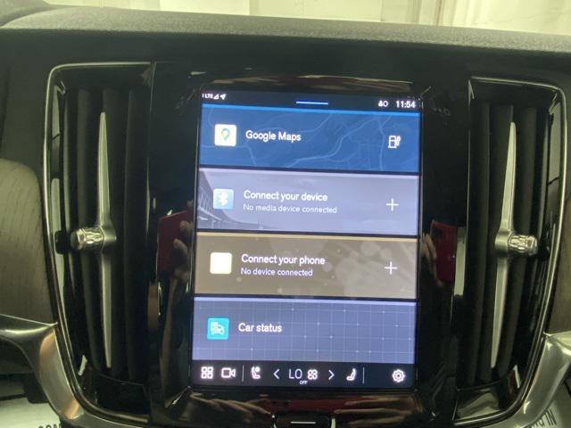 Photo of 2025 Onyx Black Volvo S90 Plug-In Hybrid