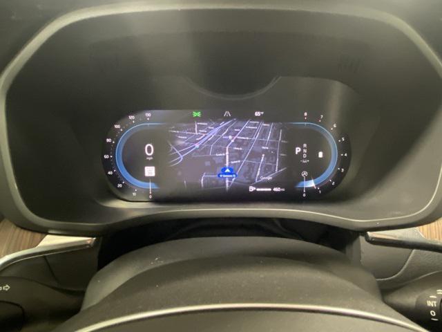 Photo of 2022 Crystal White Volvo XC60