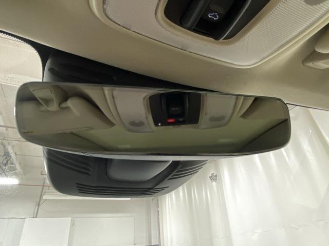 Photo of 2016 White Volvo XC60