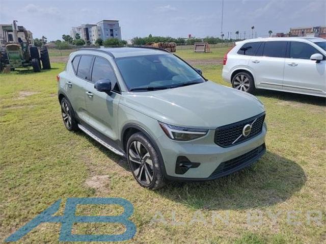 2024 Volvo XC40