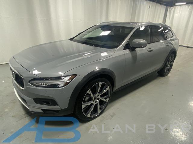 2025 Volvo V90 Cross Country