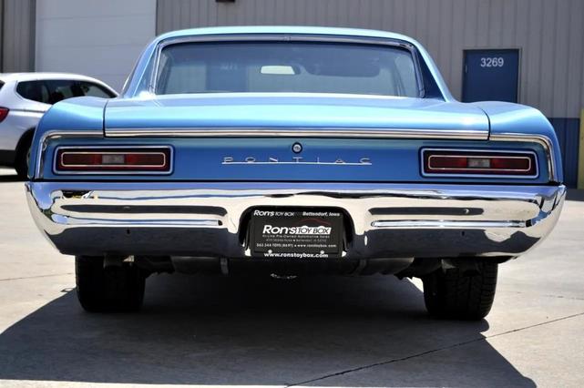 Photo of 1967 Marina Blue Pontiac LeMans