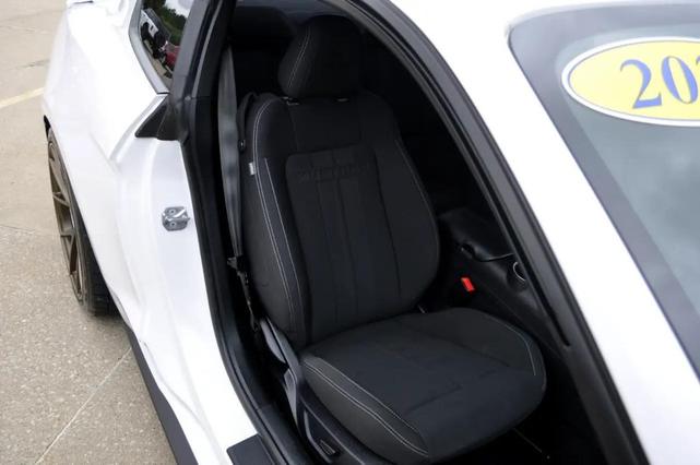 Photo of 2020 Black Ford Mustang