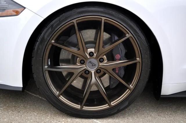 Photo of 2020 Black Ford Mustang