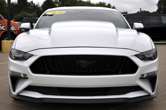 Photo of 2020 Black Ford Mustang