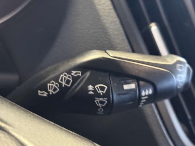 Photo of 2018 Shadow Black Ford Escape