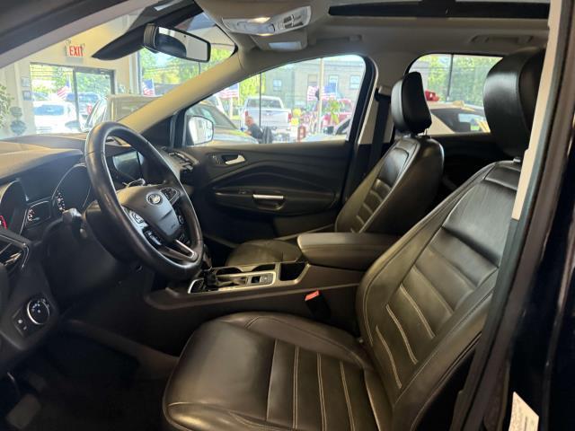 Photo of 2018 Shadow Black Ford Escape