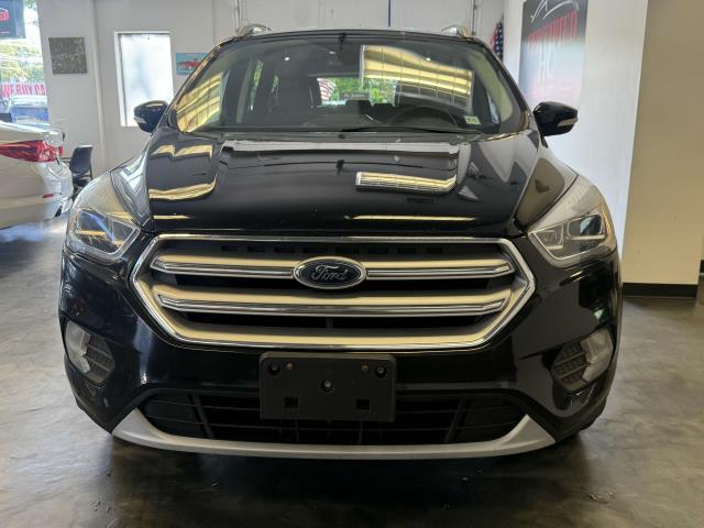 Photo of 2018 Shadow Black Ford Escape