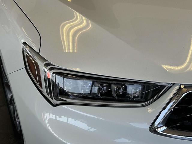 Photo of 2019 Platinum White Pearl Acura TLX