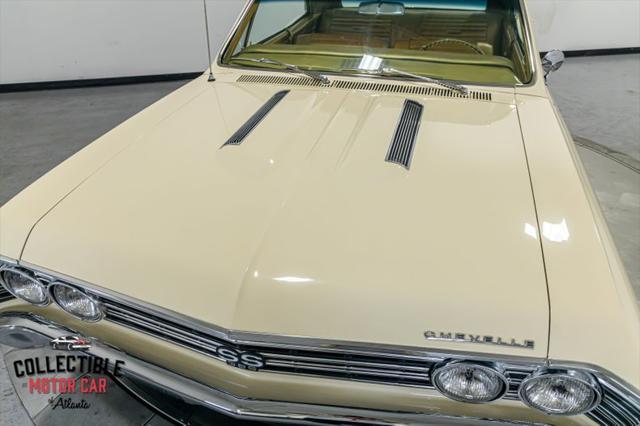Photo of 1967 Beige Chevrolet Chevelle