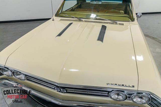 Photo of 1967 Beige Chevrolet Chevelle
