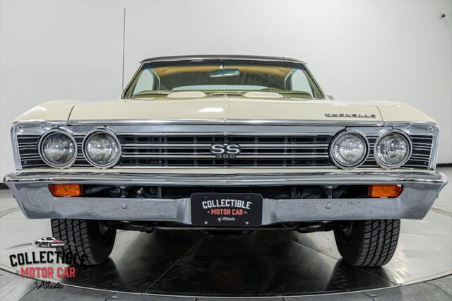 Photo of 1967 Beige Chevrolet Chevelle