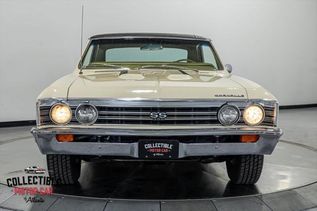 Photo of 1967 Beige Chevrolet Chevelle