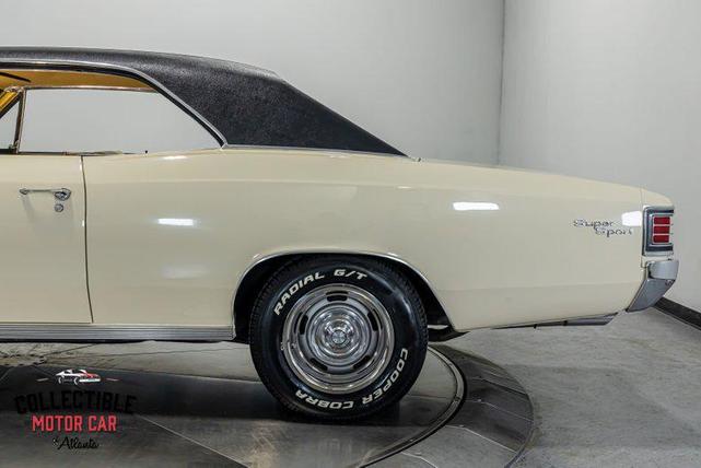 Photo of 1967 Beige Chevrolet Chevelle