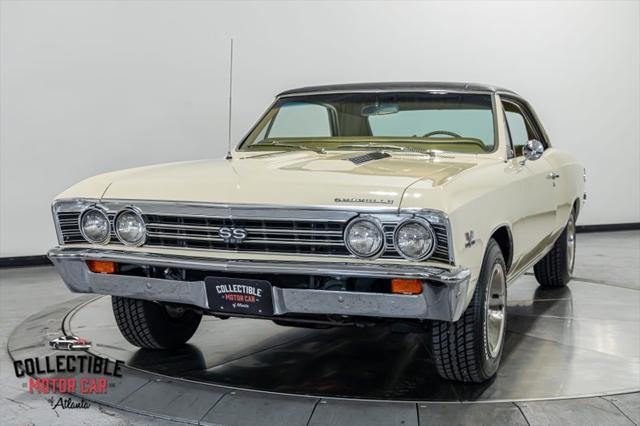 Photo of 1967 Beige Chevrolet Chevelle