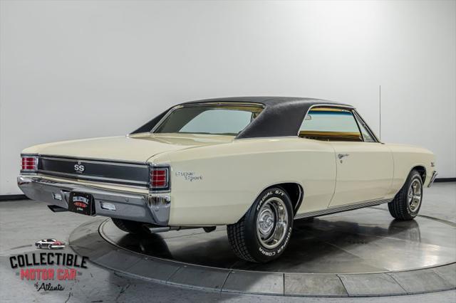 Photo of 1967 Beige Chevrolet Chevelle