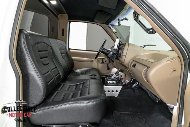 Photo of 1996 White GMC Sierra 1500