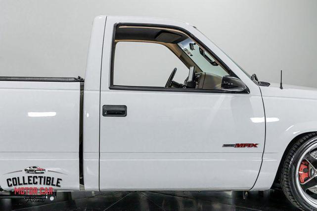 Photo of 1996 White GMC Sierra 1500