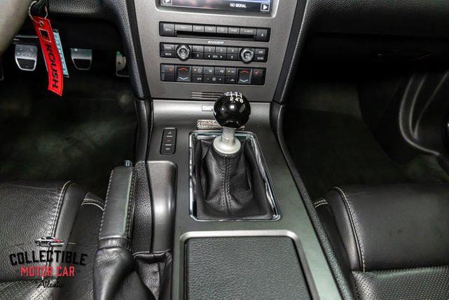 Photo of 2014 Oxford White Ford Mustang