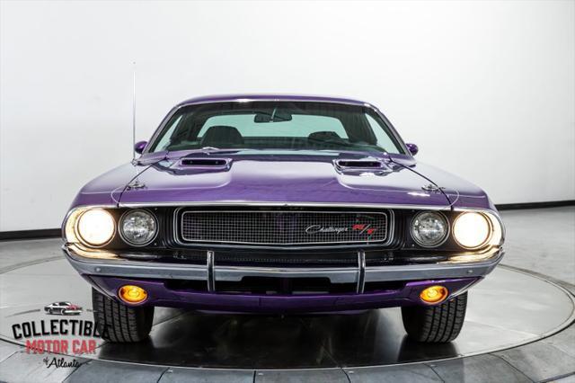 Photo of 1970 Plum Crazy Dodge Challenger