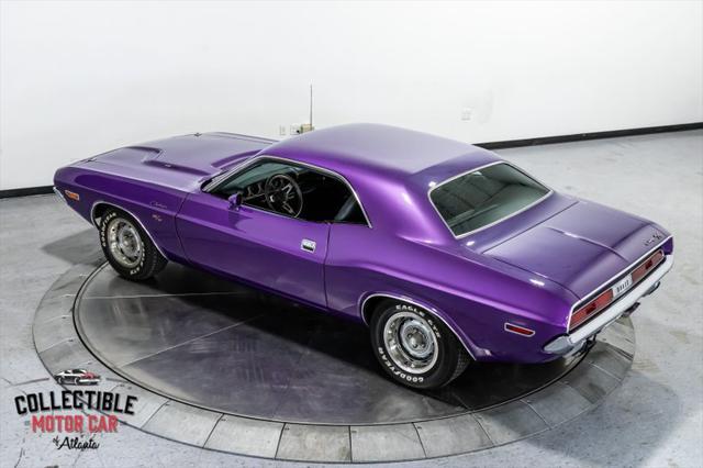 Photo of 1970 Plum Crazy Dodge Challenger