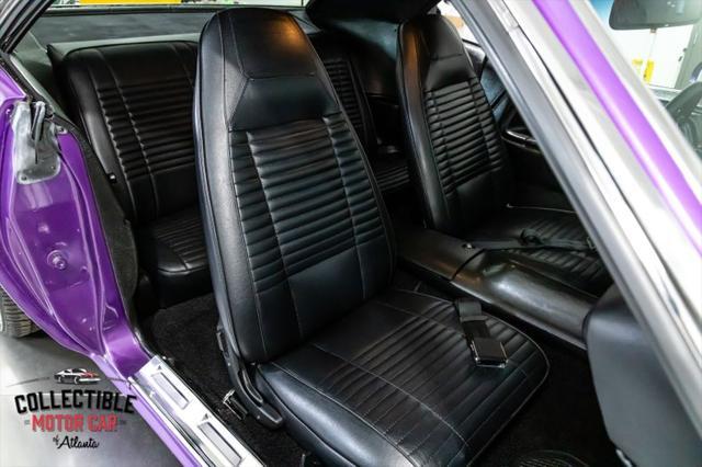 Photo of 1970 Plum Crazy Dodge Challenger