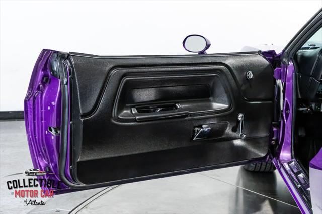 Photo of 1970 Plum Crazy Dodge Challenger