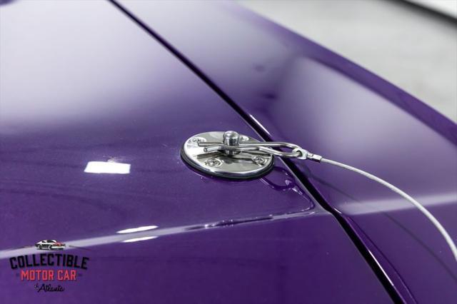 Photo of 1970 Plum Crazy Dodge Challenger