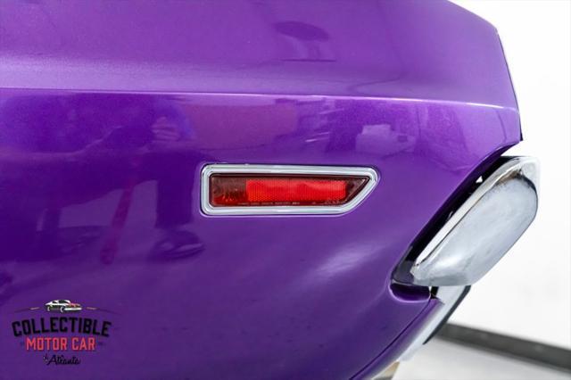 Photo of 1970 Plum Crazy Dodge Challenger