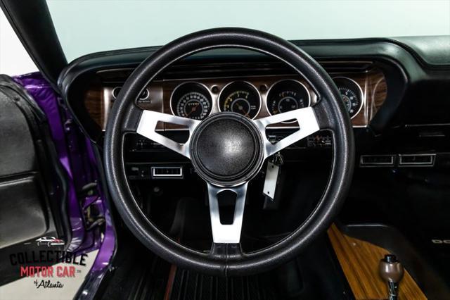 Photo of 1970 Plum Crazy Dodge Challenger
