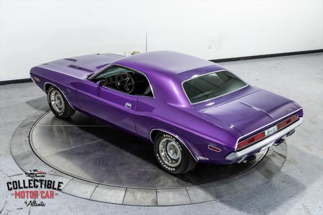 Photo of 1970 Plum Crazy Dodge Challenger
