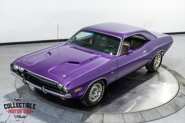 Photo of 1970 Plum Crazy Dodge Challenger