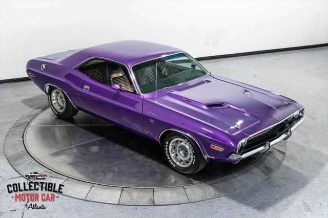 Photo of 1970 Plum Crazy Dodge Challenger