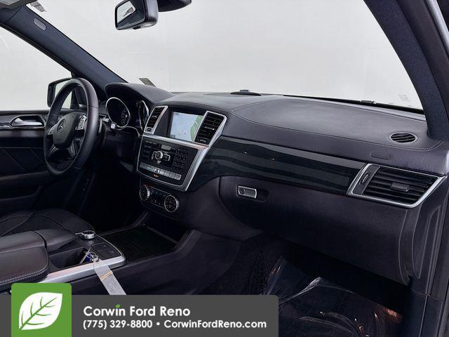 Photo of 2015 Black Mercedes-Benz GL-Class