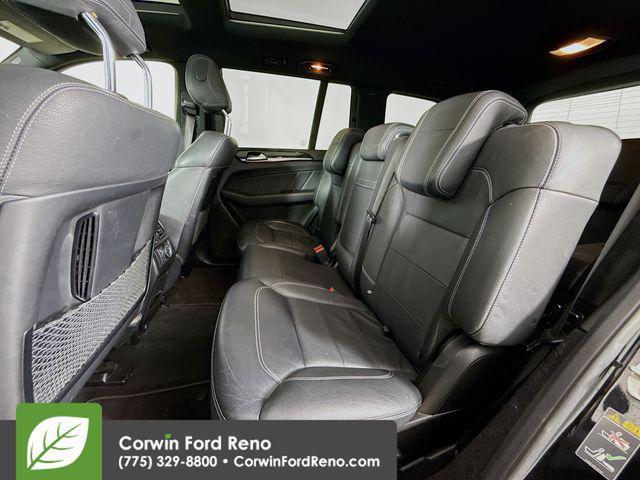 Photo of 2015 Black Mercedes-Benz GL-Class