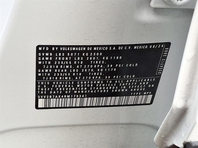 Photo of 2024 Pure White Volkswagen Tiguan