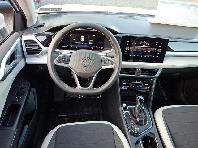Photo of 2025 Pure White Volkswagen Taos