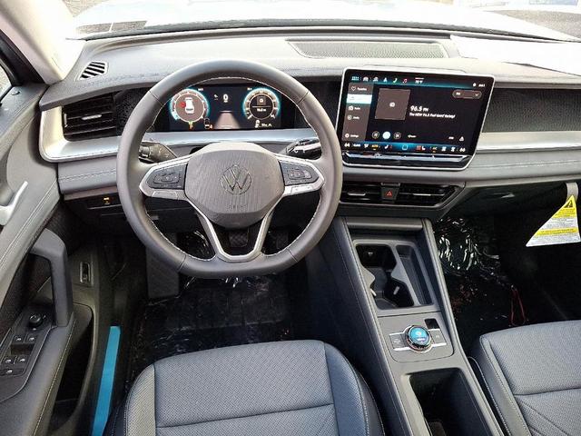 Photo of 2025 Pyrite Silver Metallic Volkswagen Tiguan