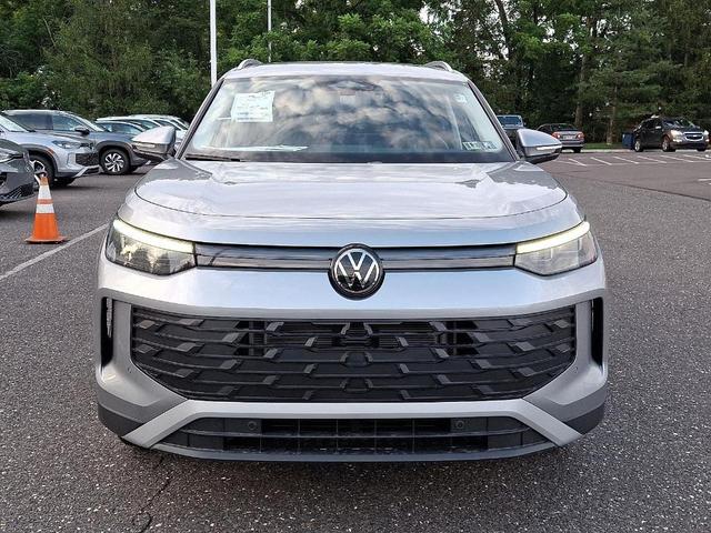 Photo of 2025 Pyrite Silver Metallic Volkswagen Tiguan