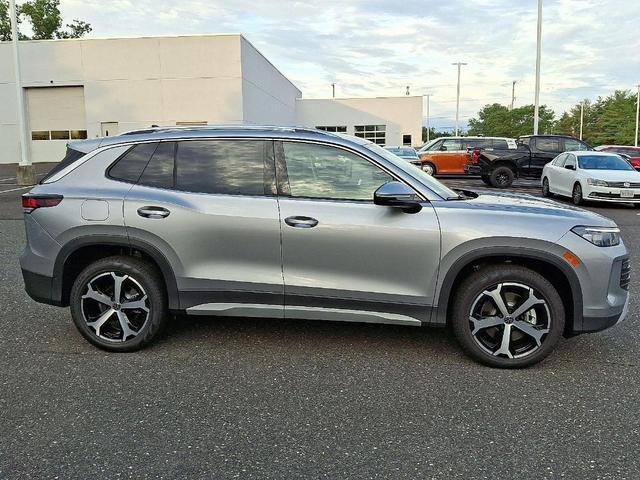 Photo of 2025 Pyrite Silver Metallic Volkswagen Tiguan
