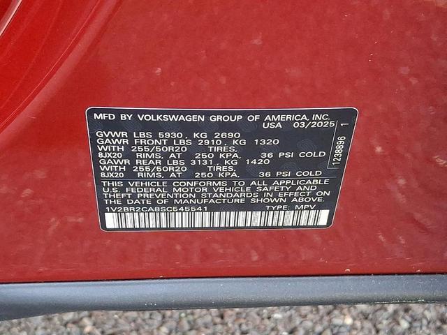 Photo of 2025 Aurora Red Metallic Volkswagen Atlas