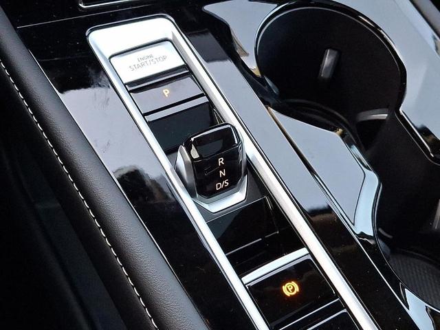 Photo of 2025 Aurora Red Metallic Volkswagen Atlas