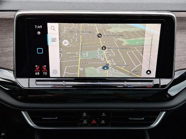 Photo of 2025 Deep Black Pearl Effect Volkswagen Atlas