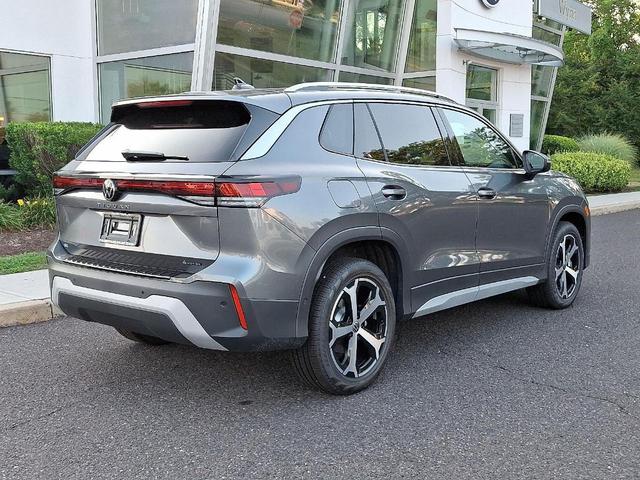 Photo of 2025 Platinum Gray Metallic Volkswagen Tiguan