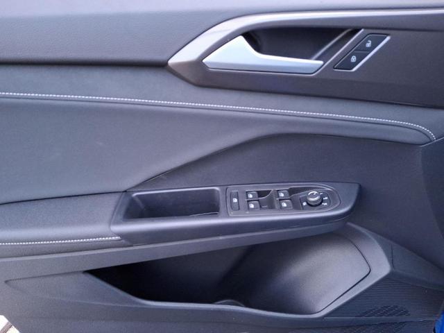 Photo of 2025 Cornflower Blue W/Black Roof Volkswagen Taos