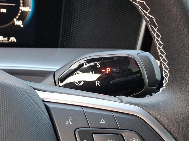 Photo of 2025 Deep Black Pearl Effect Volkswagen Tiguan