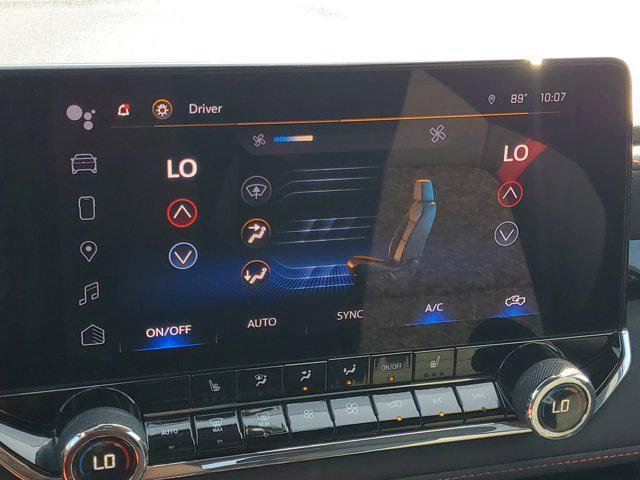 Photo of 2023 Black Chevrolet Colorado