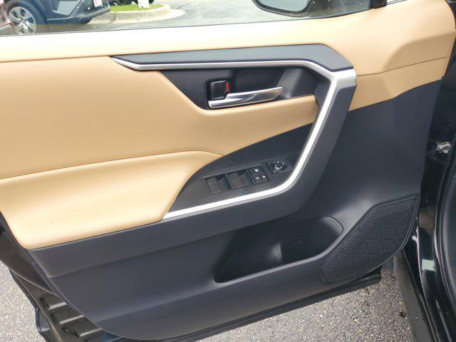Photo of 2020 Midnight Black Metallic Toyota RAV4 Hybrid