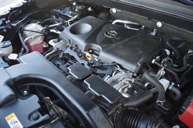 Photo of 2019 Midnight Black Metallic Toyota RAV4